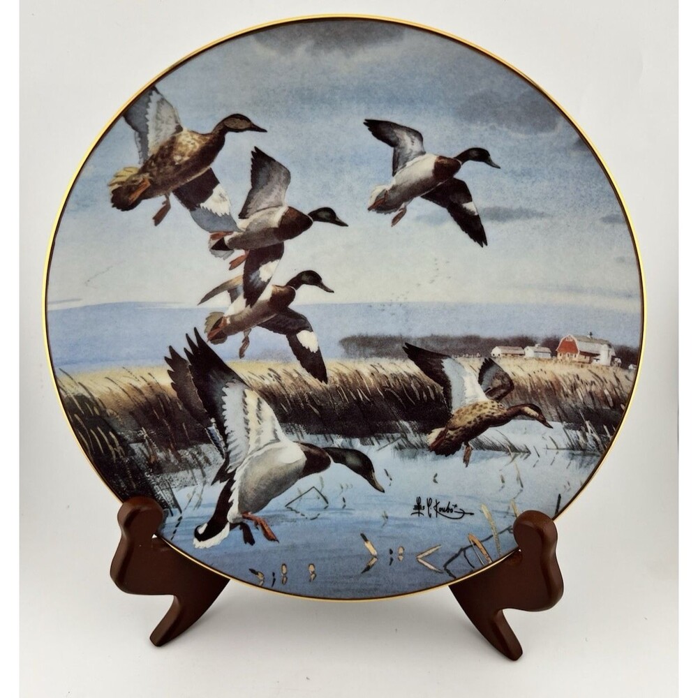 The Old Farm Pothole by Les Kouba Collector Plate 22 karat Gold Trim 1970 #429